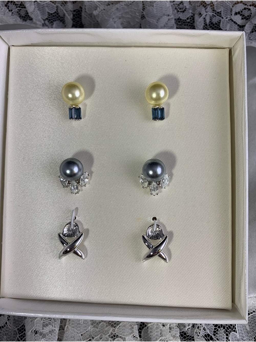 Nolan Miller interchangable glass pearl earrings with jacket set,new in box.